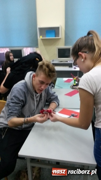 Zdjęcie w galerii na portalu naszraciborz.pl: Kotyliony dla mieszkańców Raciborza  wiadomości z regionu