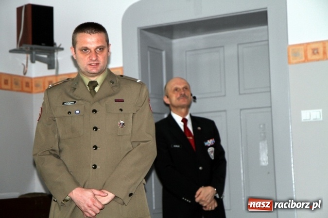 Zdjęcie w galerii na portalu naszraciborz.pl: Uczniowie SMS-u rozmawiają on-line z żołnierzami w Afganistanie wiadomości z regionu