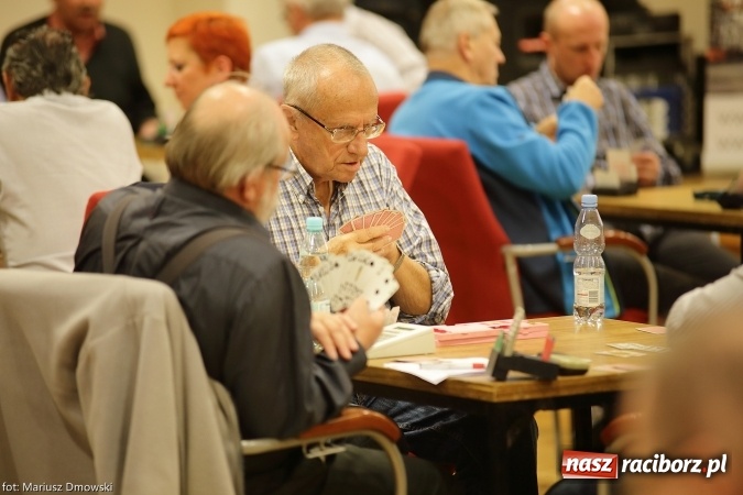 Zdjęcie w galerii na portalu naszraciborz.pl: Turniej Brydża Sportowego Pamięci Emila Olbrota na zamku za nami  wiadomości z regionu
