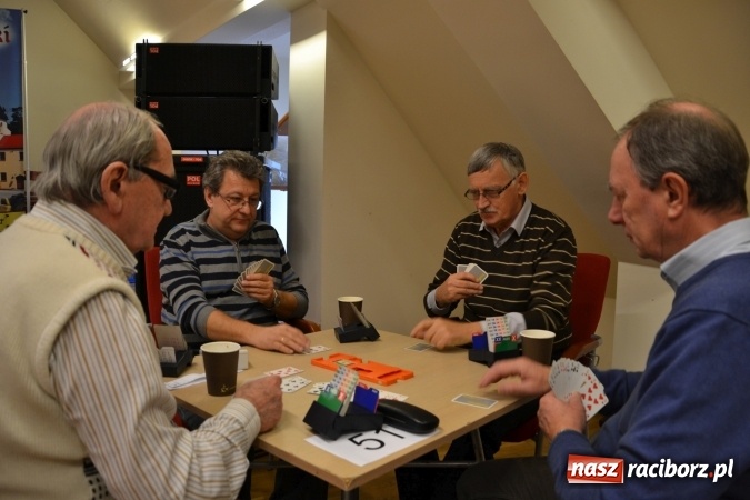 Zdjęcie w galerii na portalu naszraciborz.pl: Turniej Brydża Sportowego Pamięci Emila Olbrota na zamku za nami  wiadomości z regionu
