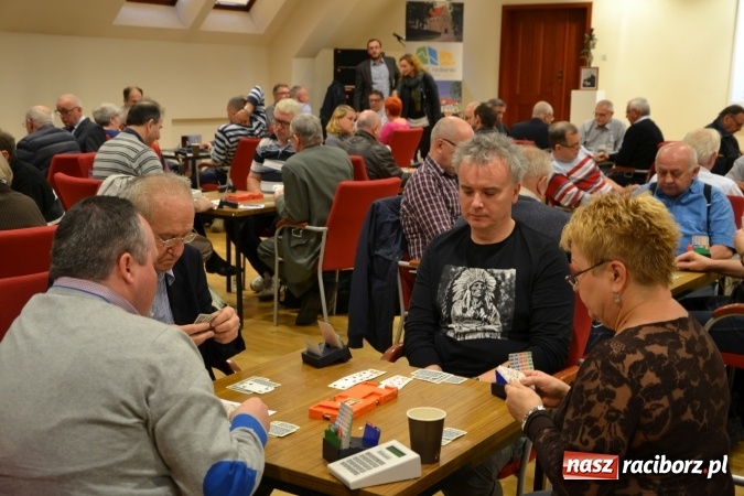 Zdjęcie w galerii na portalu naszraciborz.pl: Turniej Brydża Sportowego Pamięci Emila Olbrota na zamku za nami  wiadomości z regionu
