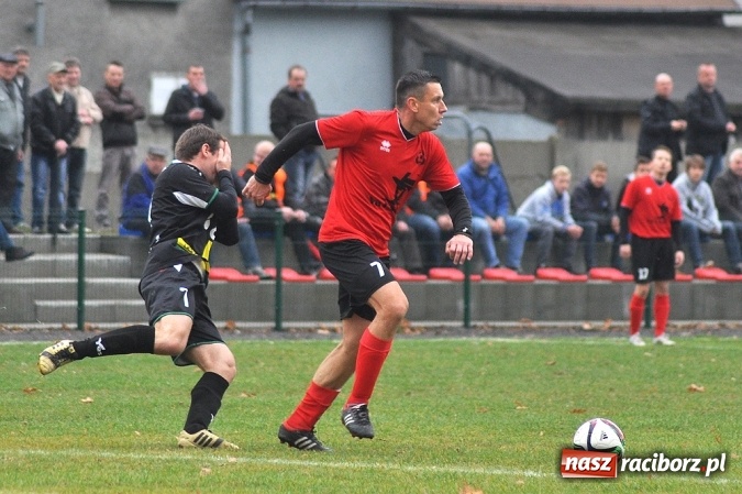 Zdjęcie w galerii na portalu naszraciborz.pl: Buk Rudy liderem A klasy po skromnej wygranej w Tworkowie wiadomości z regionu