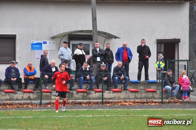Zdjęcie w galerii na portalu naszraciborz.pl: Buk Rudy liderem A klasy po skromnej wygranej w Tworkowie wiadomości z regionu