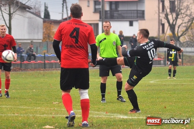 Zdjęcie w galerii na portalu naszraciborz.pl: Buk Rudy liderem A klasy po skromnej wygranej w Tworkowie wiadomości z regionu