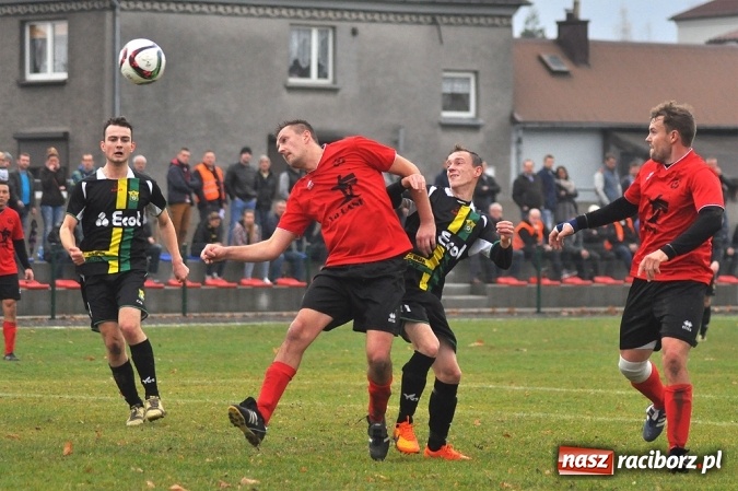 Zdjęcie w galerii na portalu naszraciborz.pl: Buk Rudy liderem A klasy po skromnej wygranej w Tworkowie wiadomości z regionu