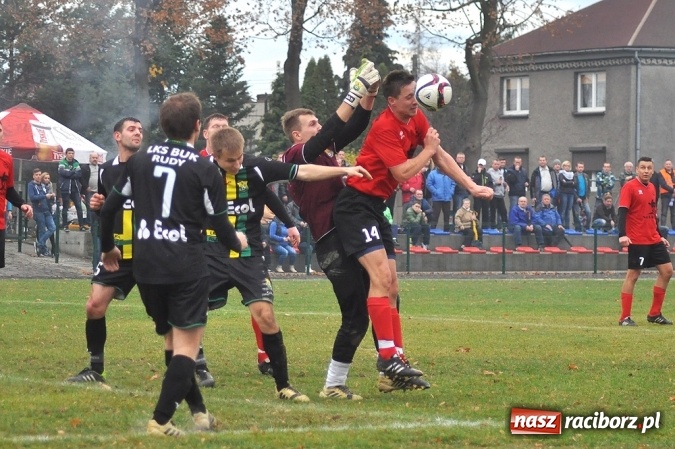 Zdjęcie w galerii na portalu naszraciborz.pl: Buk Rudy liderem A klasy po skromnej wygranej w Tworkowie wiadomości z regionu