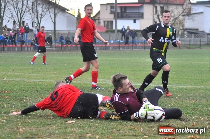 Zdjęcie w galerii na portalu naszraciborz.pl: Buk Rudy liderem A klasy po skromnej wygranej w Tworkowie wiadomości z regionu