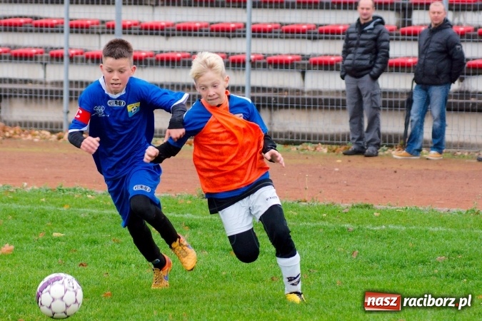 Zdjęcie w galerii na portalu naszraciborz.pl: Unia lepsza od MKS Żory. Mistrzostwo i awans dla raciborzan! wiadomości z regionu