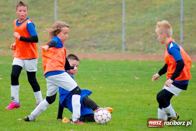 Zdjęcie w galerii na portalu naszraciborz.pl: Unia lepsza od MKS Żory. Mistrzostwo i awans dla raciborzan! wiadomości z regionu