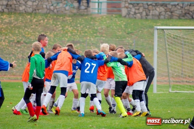 Zdjęcie w galerii na portalu naszraciborz.pl: Unia lepsza od MKS Żory. Mistrzostwo i awans dla raciborzan! wiadomości z regionu