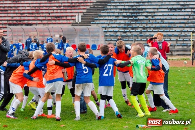 Zdjęcie w galerii na portalu naszraciborz.pl: Unia lepsza od MKS Żory. Mistrzostwo i awans dla raciborzan! wiadomości z regionu