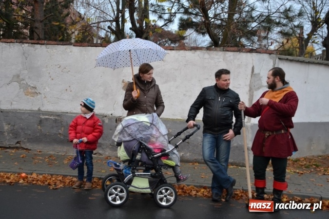 Zdjęcie w galerii na portalu naszraciborz.pl: Bieńkowice: św. Marcin z wielkim hukiem wiadomości z regionu