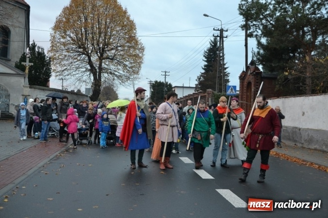 Zdjęcie w galerii na portalu naszraciborz.pl: Bieńkowice: św. Marcin z wielkim hukiem wiadomości z regionu