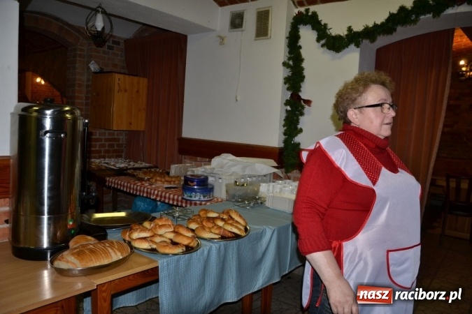 Zdjęcie w galerii na portalu naszraciborz.pl: Bieńkowice: św. Marcin z wielkim hukiem wiadomości z regionu