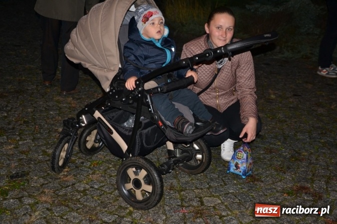 Zdjęcie w galerii na portalu naszraciborz.pl: Bieńkowice: św. Marcin z wielkim hukiem wiadomości z regionu