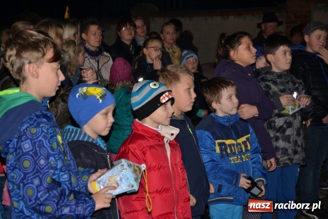 Zdjęcie w galerii na portalu naszraciborz.pl: Bieńkowice: św. Marcin z wielkim hukiem wiadomości z regionu