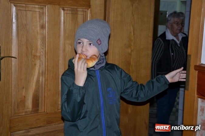 Zdjęcie w galerii na portalu naszraciborz.pl: Bieńkowice: św. Marcin z wielkim hukiem wiadomości z regionu