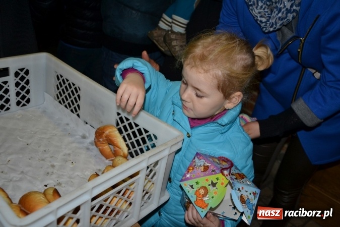 Zdjęcie w galerii na portalu naszraciborz.pl: Bieńkowice: św. Marcin z wielkim hukiem wiadomości z regionu