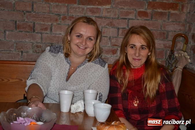 Zdjęcie w galerii na portalu naszraciborz.pl: Bieńkowice: św. Marcin z wielkim hukiem wiadomości z regionu