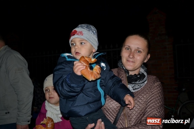 Zdjęcie w galerii na portalu naszraciborz.pl: Bieńkowice: św. Marcin z wielkim hukiem wiadomości z regionu