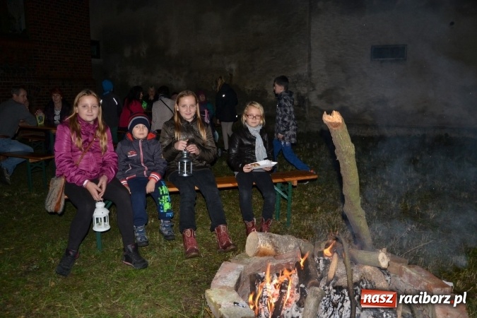 Zdjęcie w galerii na portalu naszraciborz.pl: Bieńkowice: św. Marcin z wielkim hukiem wiadomości z regionu