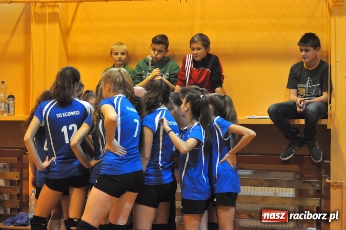 Zdjęcie w galerii na portalu naszraciborz.pl: W Krzanowicach siatkarki walczyły o puchar starosty wiadomości z regionu