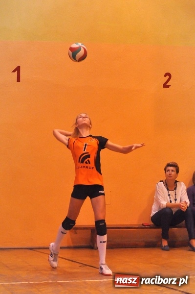 Zdjęcie w galerii na portalu naszraciborz.pl: W Krzanowicach siatkarki walczyły o puchar starosty wiadomości z regionu