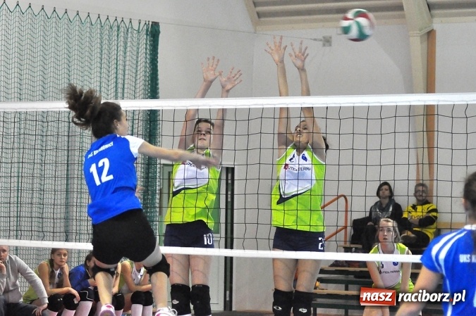Zdjęcie w galerii na portalu naszraciborz.pl: W Krzanowicach siatkarki walczyły o puchar starosty wiadomości z regionu