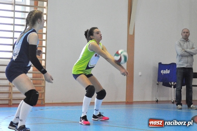 Zdjęcie w galerii na portalu naszraciborz.pl: W Krzanowicach siatkarki walczyły o puchar starosty wiadomości z regionu