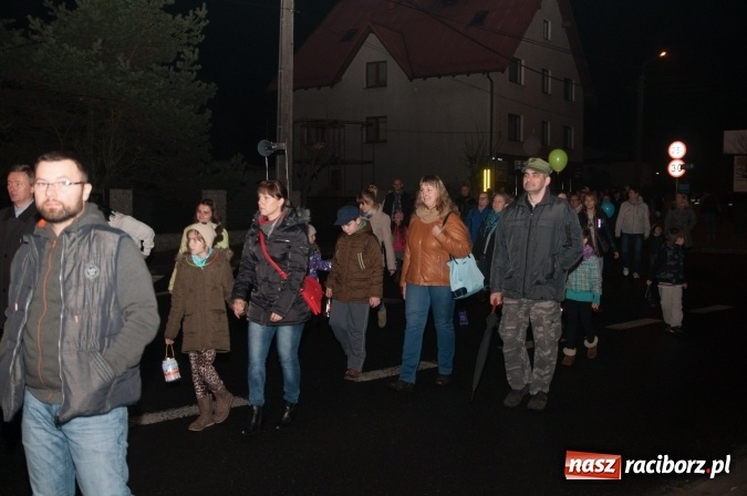 Zdjęcie w galerii na portalu naszraciborz.pl: W Kuźni Raciborskiej święty Marcin promował… profilaktykę zdrowotną mężczyzn wiadomości z regionu