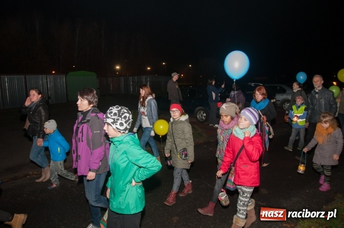 Zdjęcie w galerii na portalu naszraciborz.pl: W Kuźni Raciborskiej święty Marcin promował… profilaktykę zdrowotną mężczyzn wiadomości z regionu