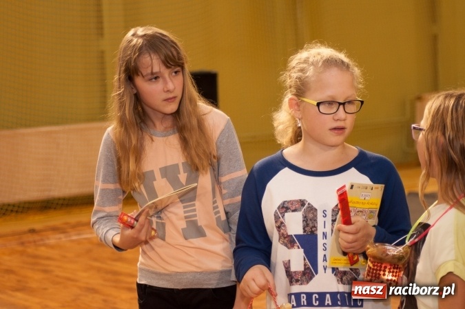 Zdjęcie w galerii na portalu naszraciborz.pl: W Kuźni Raciborskiej święty Marcin promował… profilaktykę zdrowotną mężczyzn wiadomości z regionu