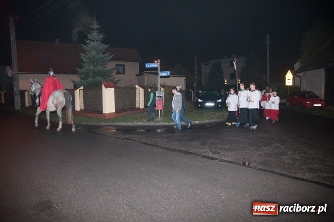 Zdjęcie w galerii na portalu naszraciborz.pl: Święty Marcin w Markowicach – nabożeństwo, procesja, przedstawienie i… rogale! wiadomości z regionu