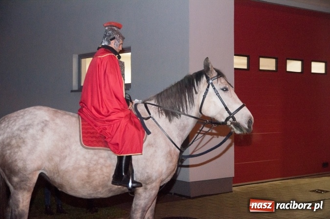 Zdjęcie w galerii na portalu naszraciborz.pl: Święty Marcin w Markowicach – nabożeństwo, procesja, przedstawienie i… rogale! wiadomości z regionu