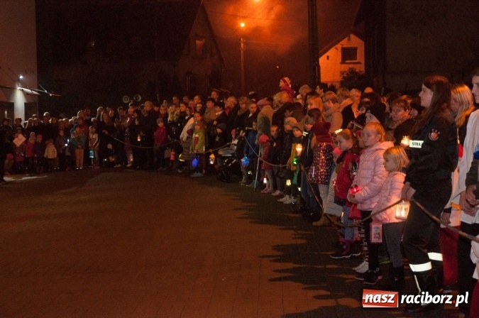 Zdjęcie w galerii na portalu naszraciborz.pl: Święty Marcin w Markowicach – nabożeństwo, procesja, przedstawienie i… rogale! wiadomości z regionu