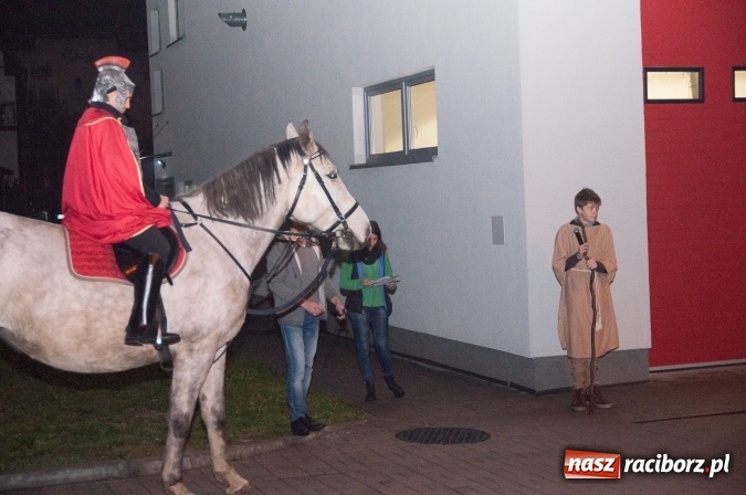 Zdjęcie w galerii na portalu naszraciborz.pl: Święty Marcin w Markowicach – nabożeństwo, procesja, przedstawienie i… rogale! wiadomości z regionu