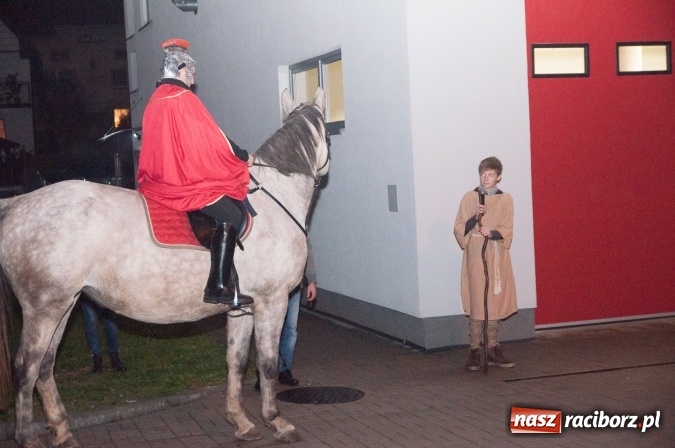 Zdjęcie w galerii na portalu naszraciborz.pl: Święty Marcin w Markowicach – nabożeństwo, procesja, przedstawienie i… rogale! wiadomości z regionu