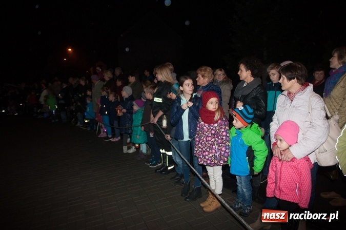 Zdjęcie w galerii na portalu naszraciborz.pl: Święty Marcin w Markowicach – nabożeństwo, procesja, przedstawienie i… rogale! wiadomości z regionu