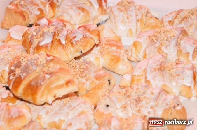 Zdjęcie w galerii na portalu naszraciborz.pl: Święty Marcin w Markowicach – nabożeństwo, procesja, przedstawienie i… rogale! wiadomości z regionu