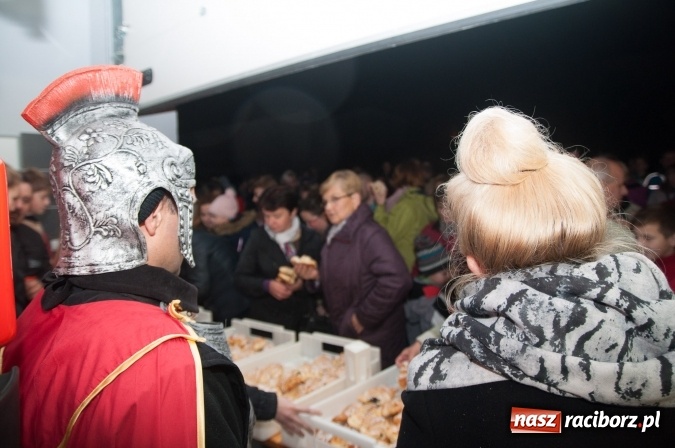Zdjęcie w galerii na portalu naszraciborz.pl: Święty Marcin w Markowicach – nabożeństwo, procesja, przedstawienie i… rogale! wiadomości z regionu