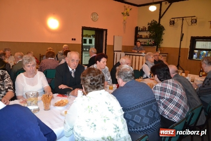 Zdjęcie w galerii na portalu naszraciborz.pl: Jesienny pociąg pełen seniorów!  wiadomości z regionu