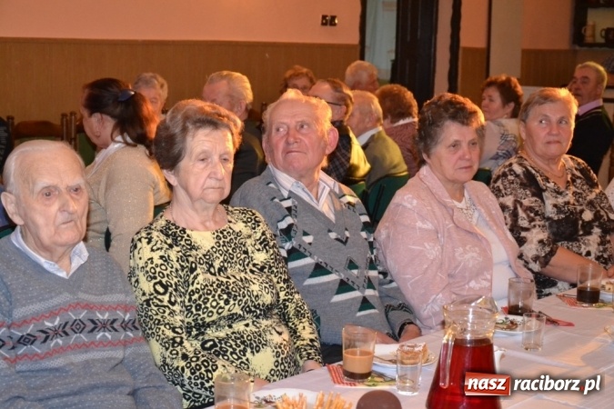 Zdjęcie w galerii na portalu naszraciborz.pl: Jesienny pociąg pełen seniorów!  wiadomości z regionu