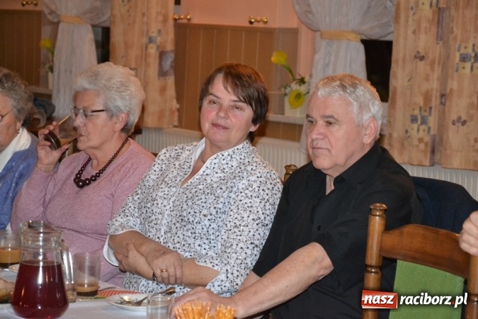 Zdjęcie w galerii na portalu naszraciborz.pl: Jesienny pociąg pełen seniorów!  wiadomości z regionu