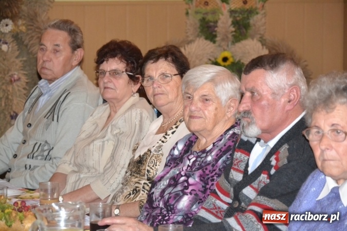Zdjęcie w galerii na portalu naszraciborz.pl: Jesienny pociąg pełen seniorów!  wiadomości z regionu