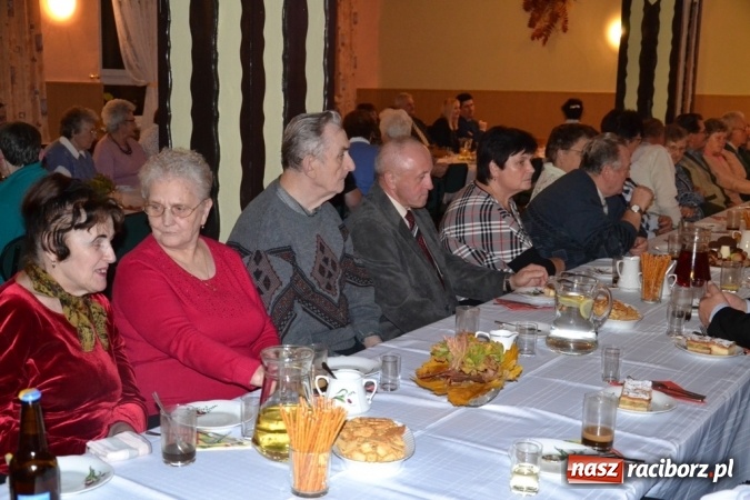 Zdjęcie w galerii na portalu naszraciborz.pl: Jesienny pociąg pełen seniorów!  wiadomości z regionu