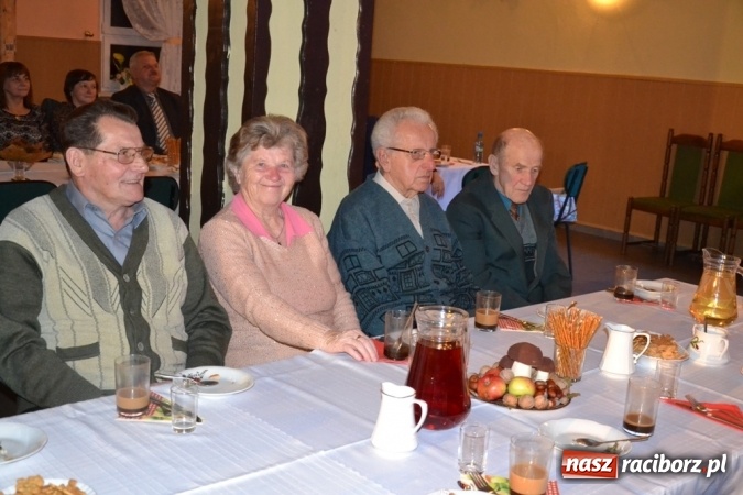 Zdjęcie w galerii na portalu naszraciborz.pl: Jesienny pociąg pełen seniorów!  wiadomości z regionu