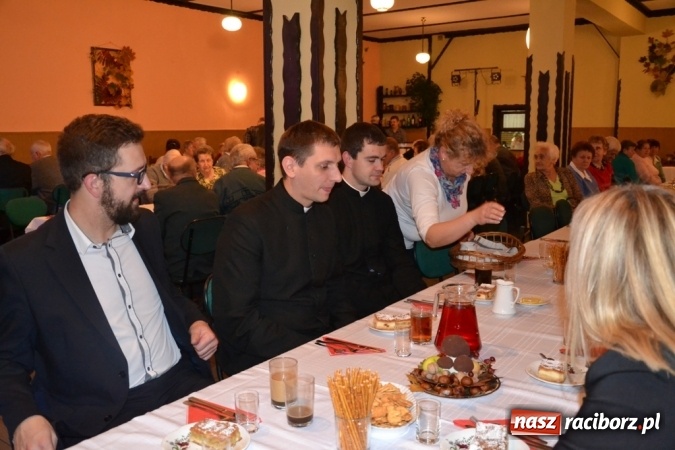 Zdjęcie w galerii na portalu naszraciborz.pl: Jesienny pociąg pełen seniorów!  wiadomości z regionu