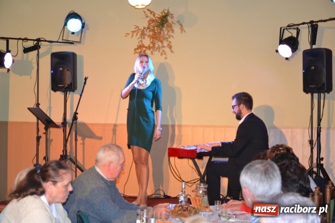 Zdjęcie w galerii na portalu naszraciborz.pl: Jesienny pociąg pełen seniorów!  wiadomości z regionu