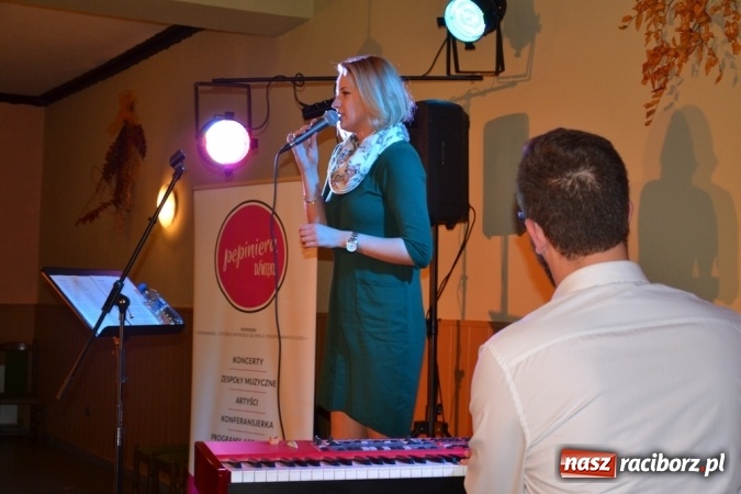 Zdjęcie w galerii na portalu naszraciborz.pl: Jesienny pociąg pełen seniorów!  wiadomości z regionu