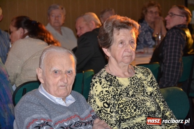 Zdjęcie w galerii na portalu naszraciborz.pl: Jesienny pociąg pełen seniorów!  wiadomości z regionu